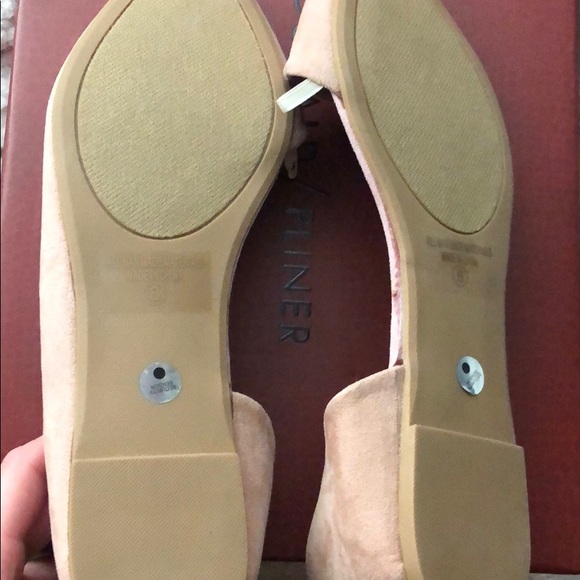 Nude Flats - Picture 2 of 3